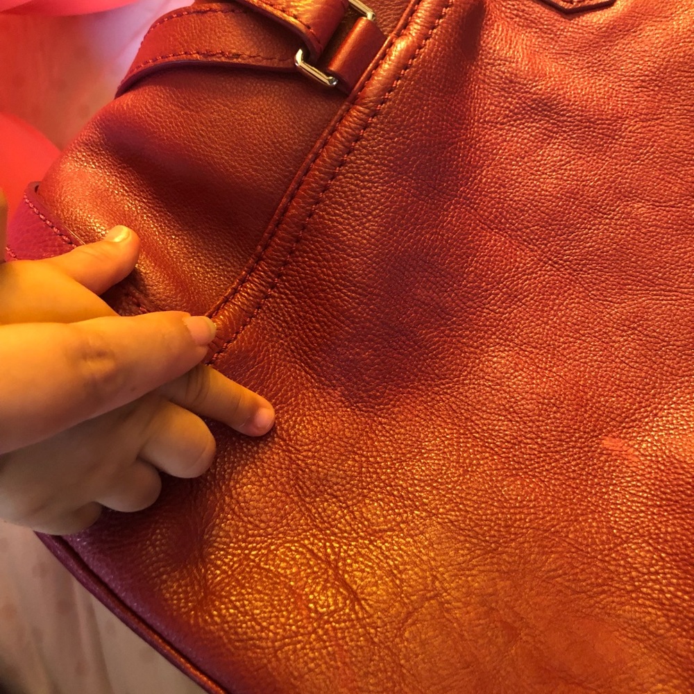 Mikael Kors Gansevoort Tote - Picture 8 of 8
